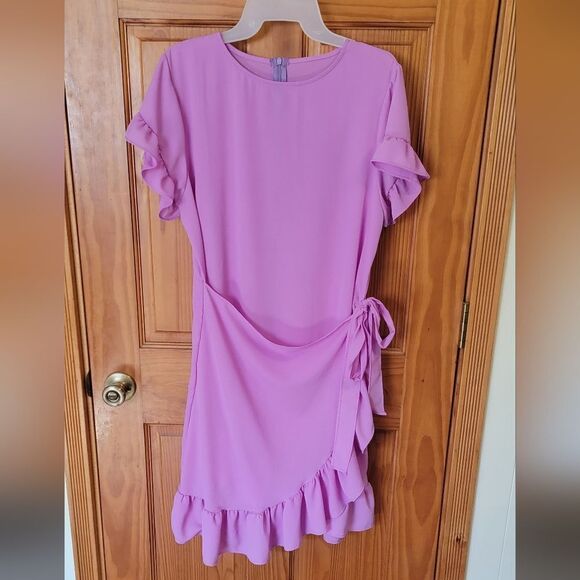 Women's Tie Front Ruffle Accent Dress Size  Large - Picture 1 of 3